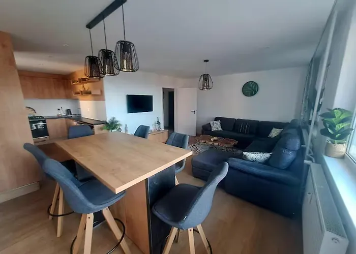 Lovely Flat In A Great Location Δωμάτια σε οικογενειακή κατοικία *