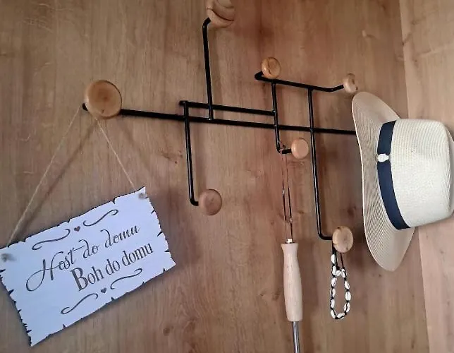 Lovely Flat In A Great Location Δωμάτια σε οικογενειακή κατοικία *